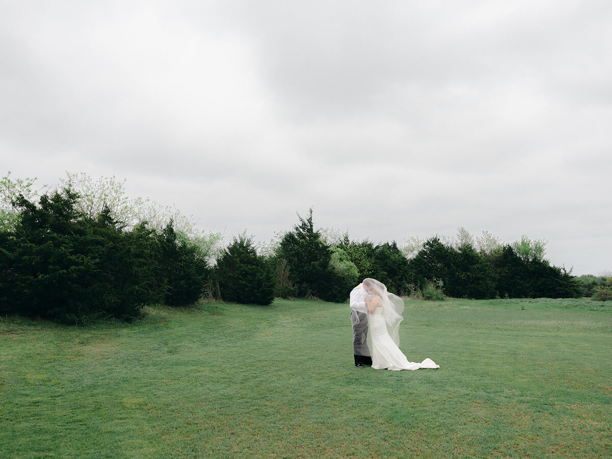 2025-04-05_WebbWeddingPreviews_MollyMurphyPhotography-130