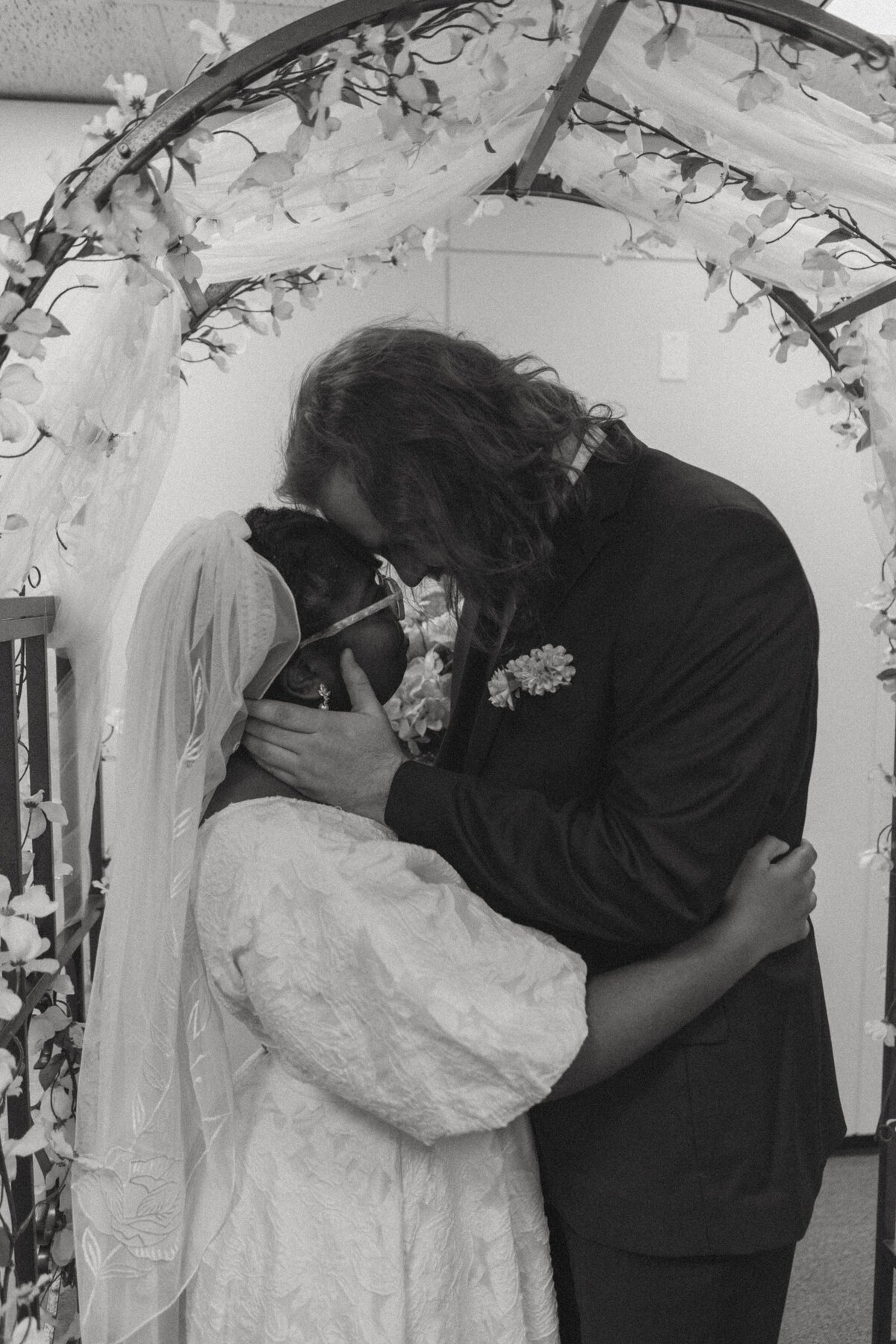 DMV-Towson-District-Courthouse-Elopement-Photographer-Laced-Honey-Photography-02885-2