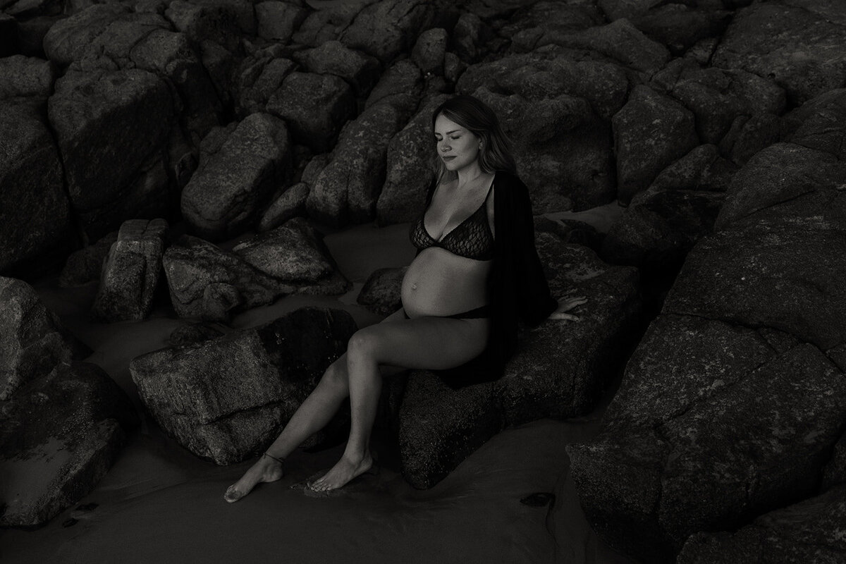 Sunshine Coast maternity photographer