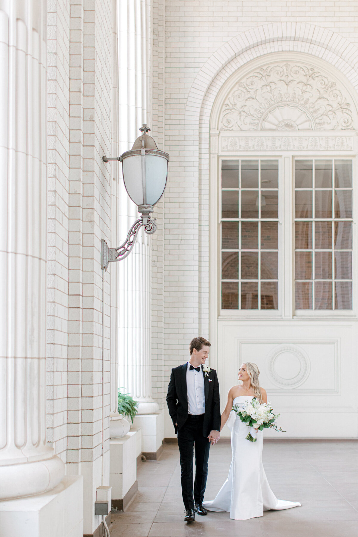Madison & Michael's Wedding at Union Station | Dallas Wedding Photographer | Sami Kathryn Photography-1