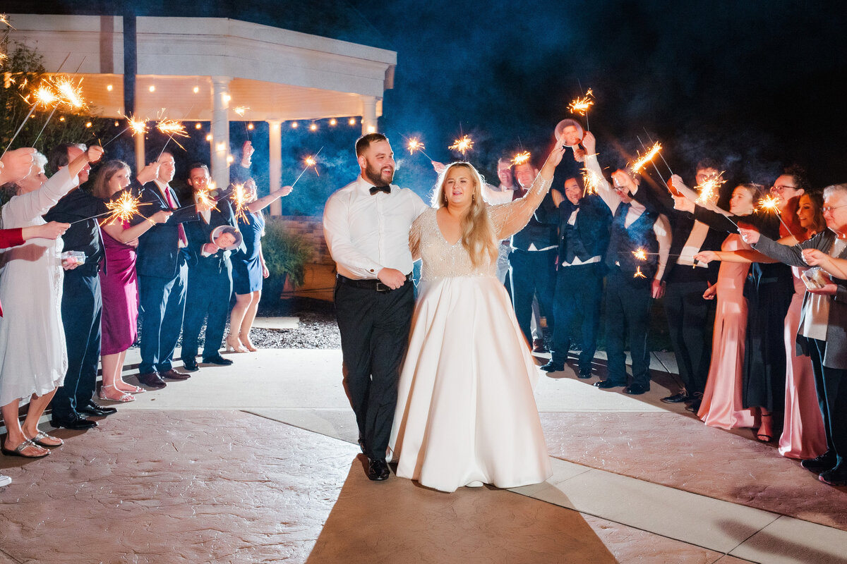 twelve oaks mansion sparkler exit
