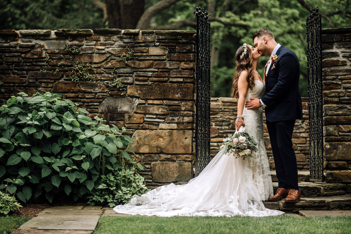 elopement photography bride groom wedding ohio photographer