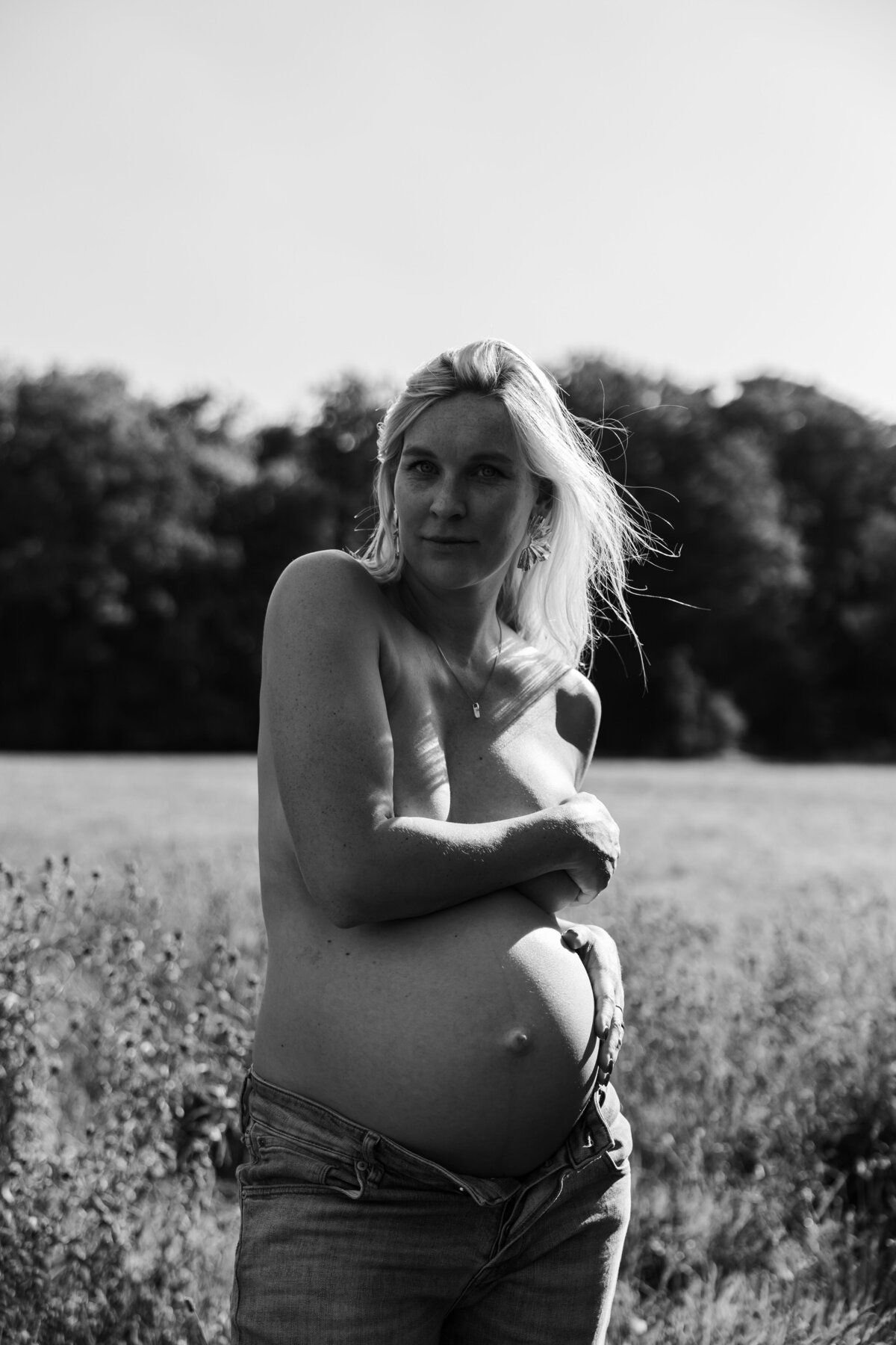 zwanger topless shoot