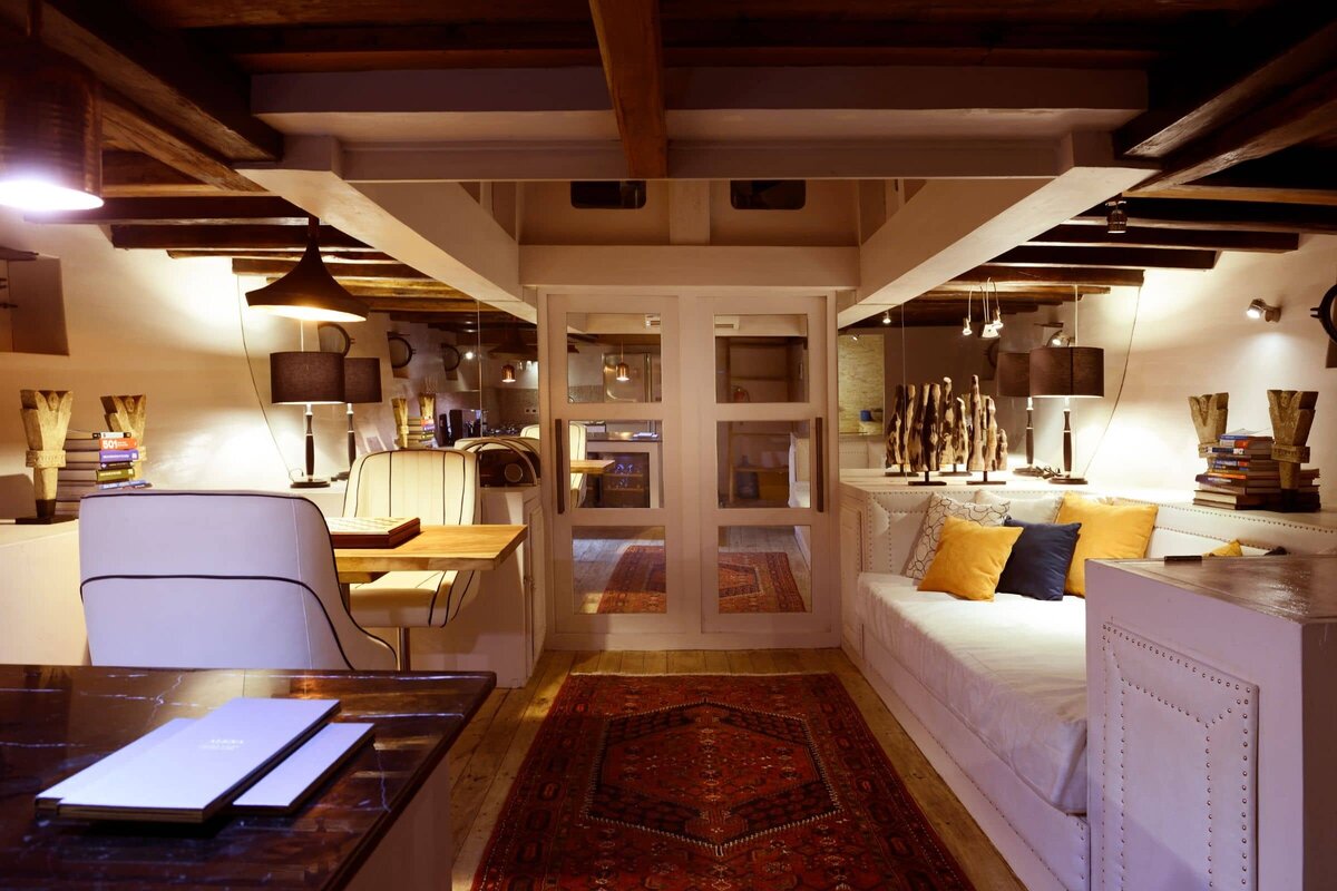 Luxury Yacht Charter Indonesia alexa_2229