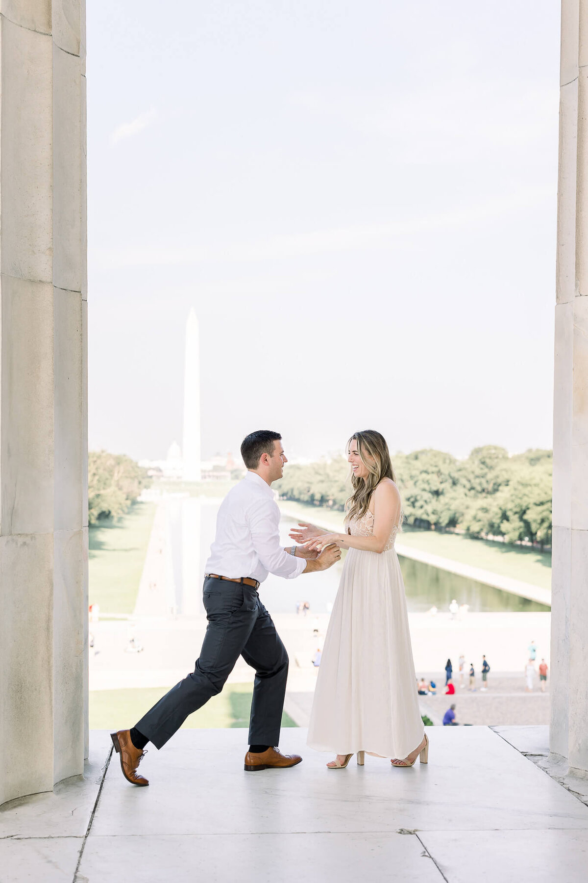 engagement-lincoln-memorial-proposal-photography-washington-DC-virginia-maryland-modern-light-and-airy-classic-timeless-romantic-11