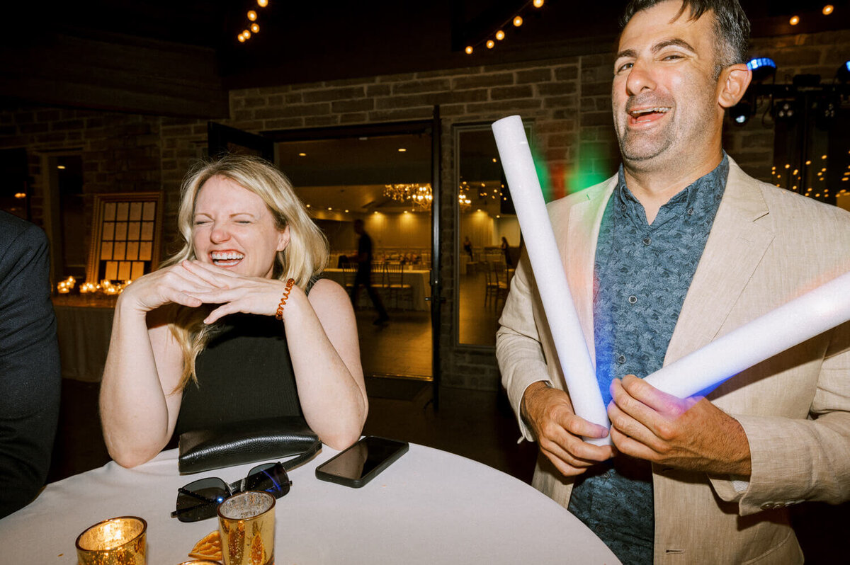 couple-laughing-at-table