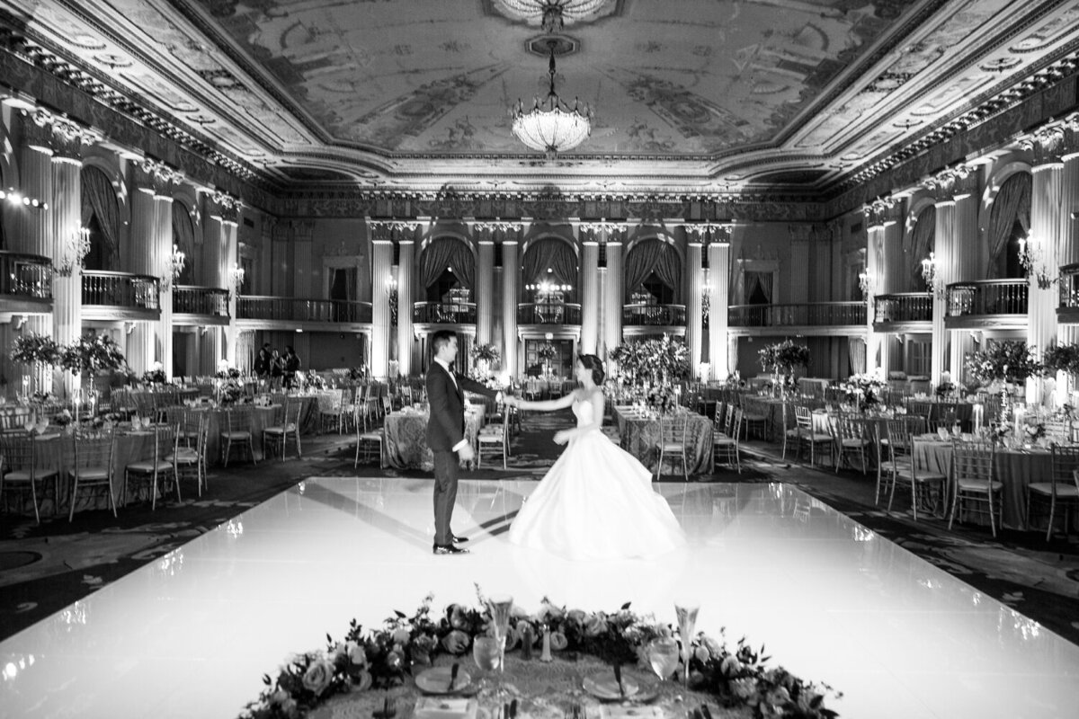 Biltmore Hotel Los Angeles Wedding. Photographer Samuel Lippke Studios063