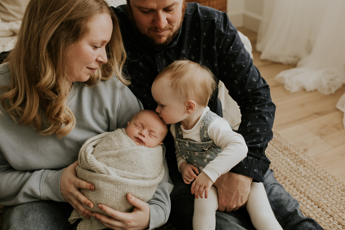 Red Deer Newborn Baby Photographer 037
