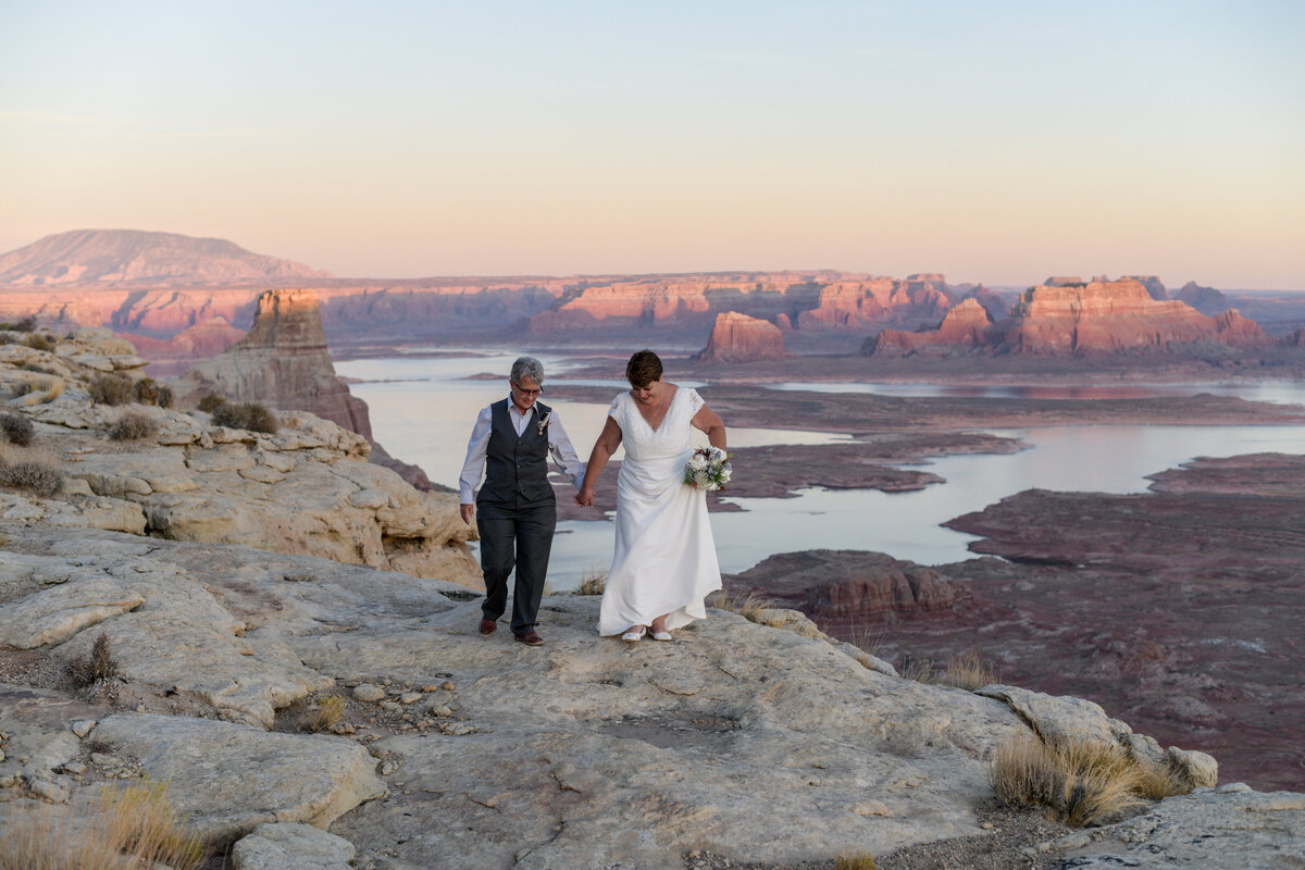 10.19.20 Elopement at Alstrom Point Vicky and Paige Photography by Terri Attridge-321