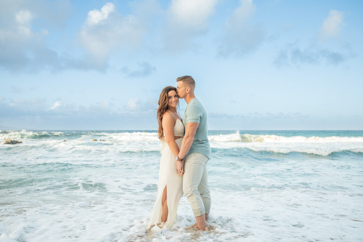 Beach couples portraits