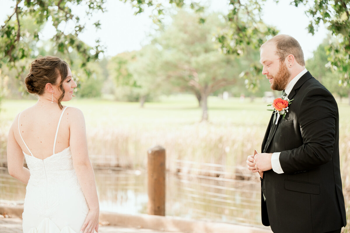 8354-Wedding at The Grands at Mulligans in Sartell Minnesota- Wedding Photographer Nicole Hollenkamp