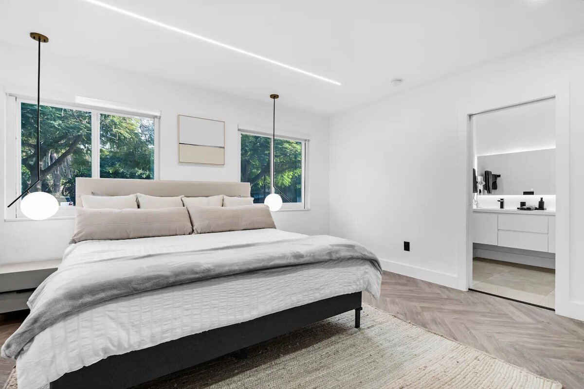 Bedroom 1 (4)