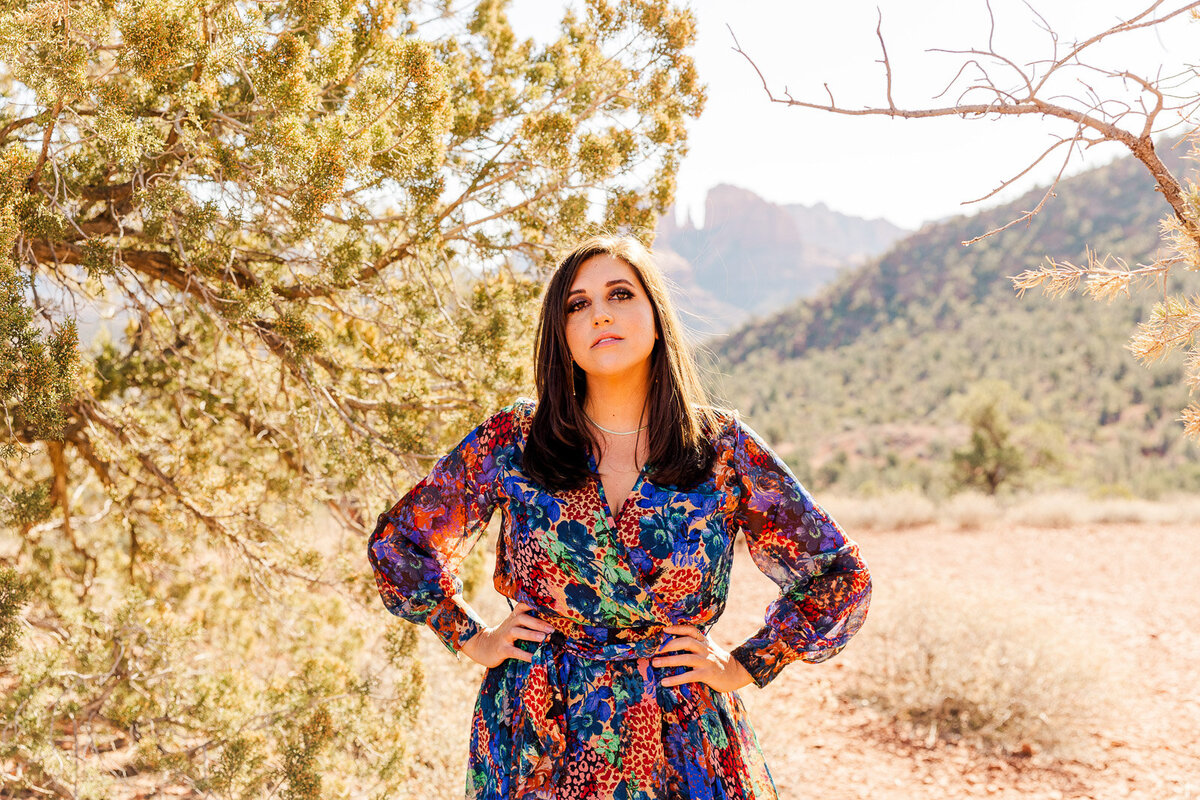 Sedona Arizona, Sedona Arizona views, Sedona arizona desert, desert photoshoot, united states destination photographer, destination photographer, travel photographer, travel destination photographer, desert portraits