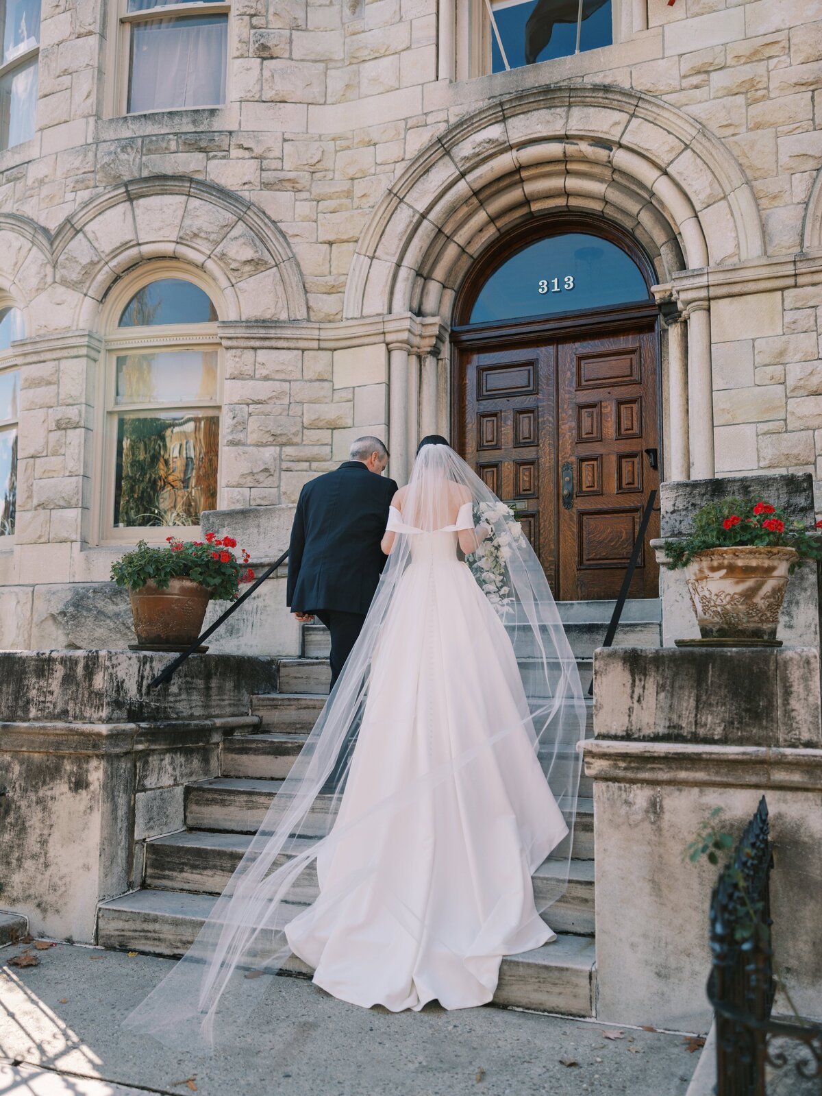 Danielle-Defayette-Photography-The-Willard-Wedding-DC-374