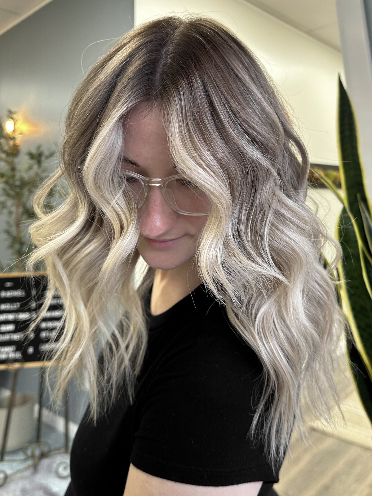 blonde-ashy-bronde-highlights