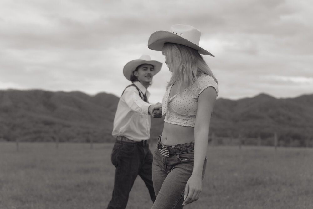 Owen & Kaleigh - Couples Session Limestone, TN-87