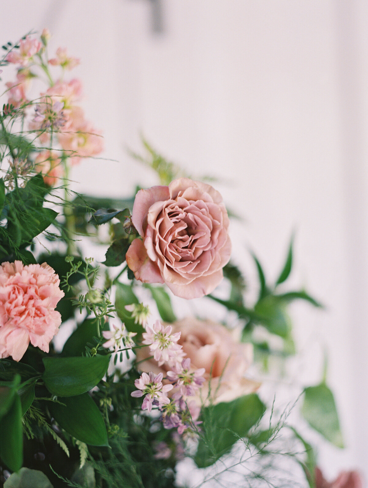 Meraki Design Wedding and Event Floral Studio Florist Wedding Flowers Full Service St. Louis Destination Luxury Floral Design Florists Designers Personal Unique Amy-Golding-Wedding-Photography-Emily-Kaleb-Wedding-2022-472