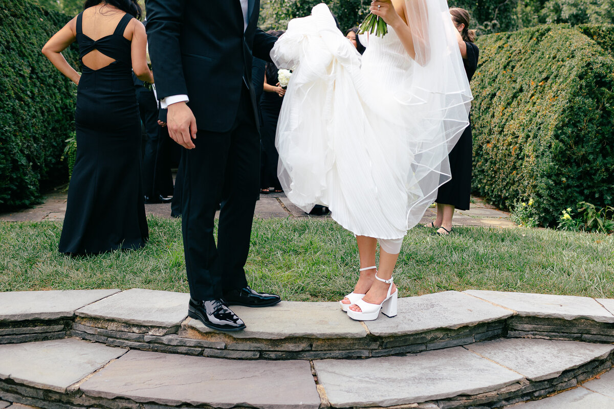 Jordyn_Dryden_Traverse_City_Michigan_Wedding_Photographer-26