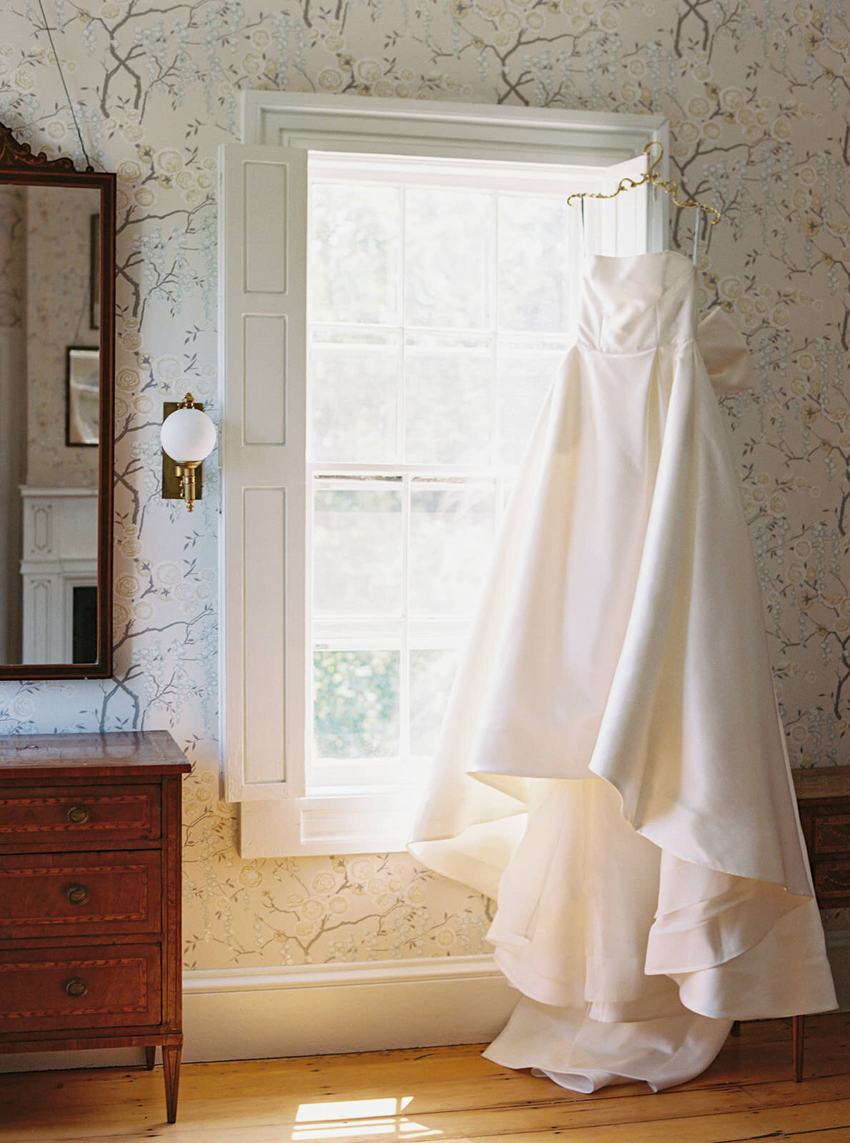 Pink destination wedding in newport-Halie Child Photography-3
