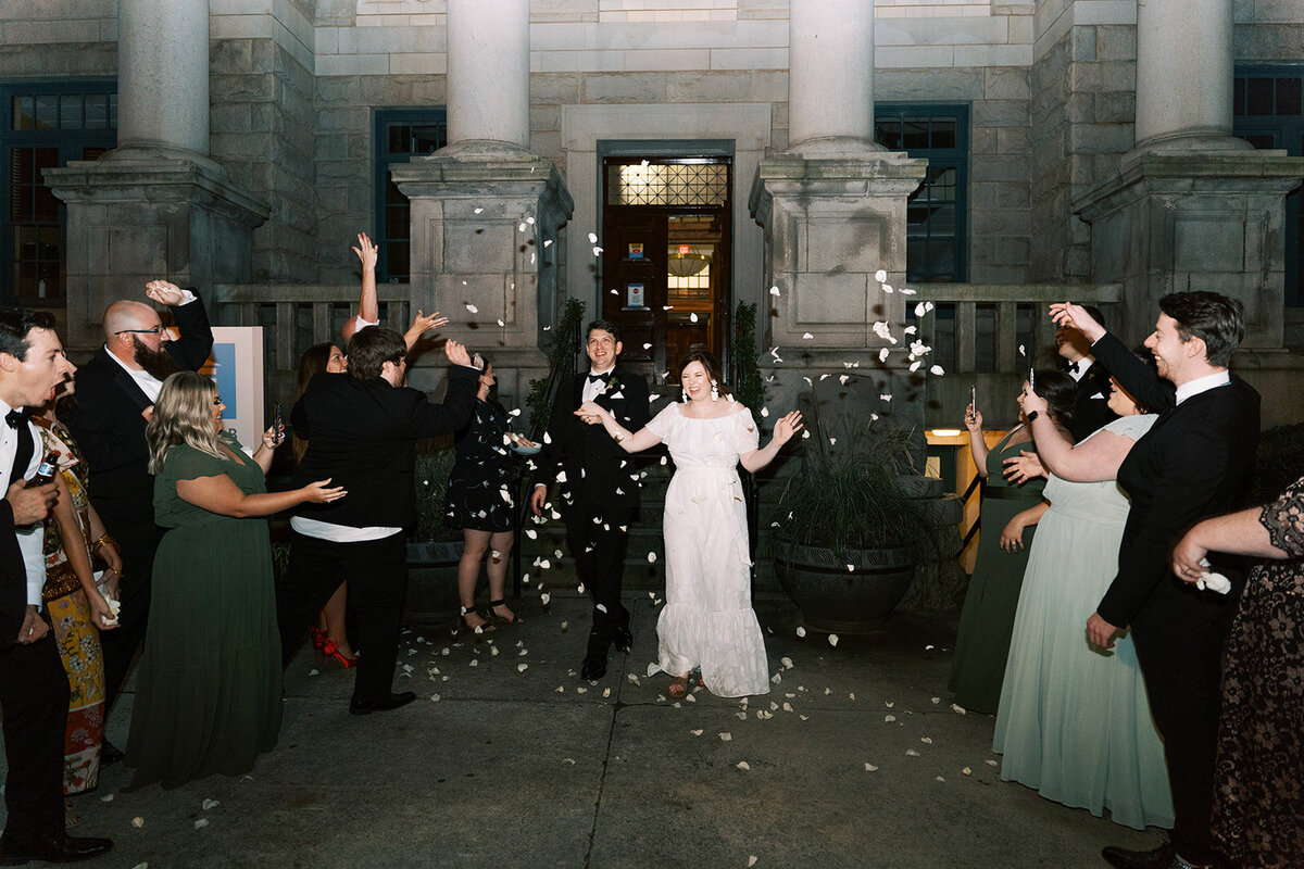 www.phoeberandallphoto.com-dekalb-court-house-history-center-Atlanta-wedding-photography-149