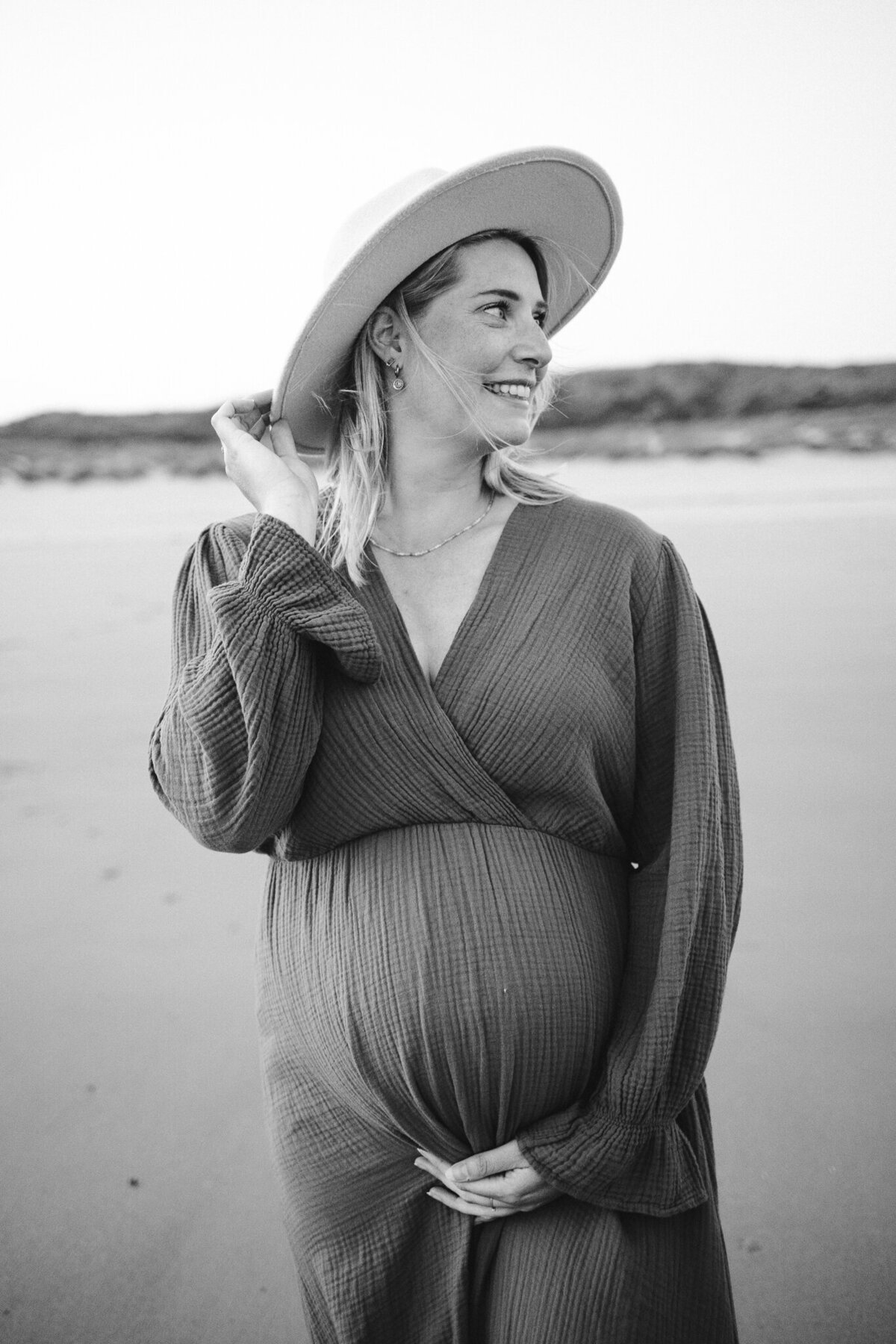 Zwangerschapsshoot Saskia van der Eijk, Vlissingen Zeeland 21.05.2023 - Saskia van der Eijk | Samantha Bosdijk Photography-15