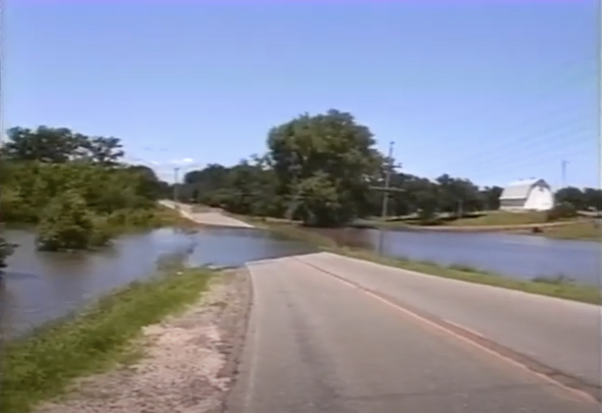 Highway 71 by Art Center_The Flood of '93_12.18.06 PM