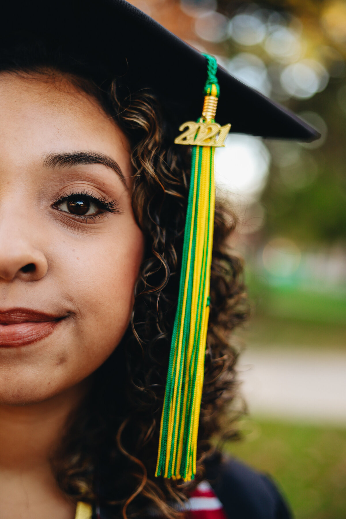 Leslie-Graduation-Tale-Chettaratphotography-Wayne-State-University-Detroit-Chettara-10