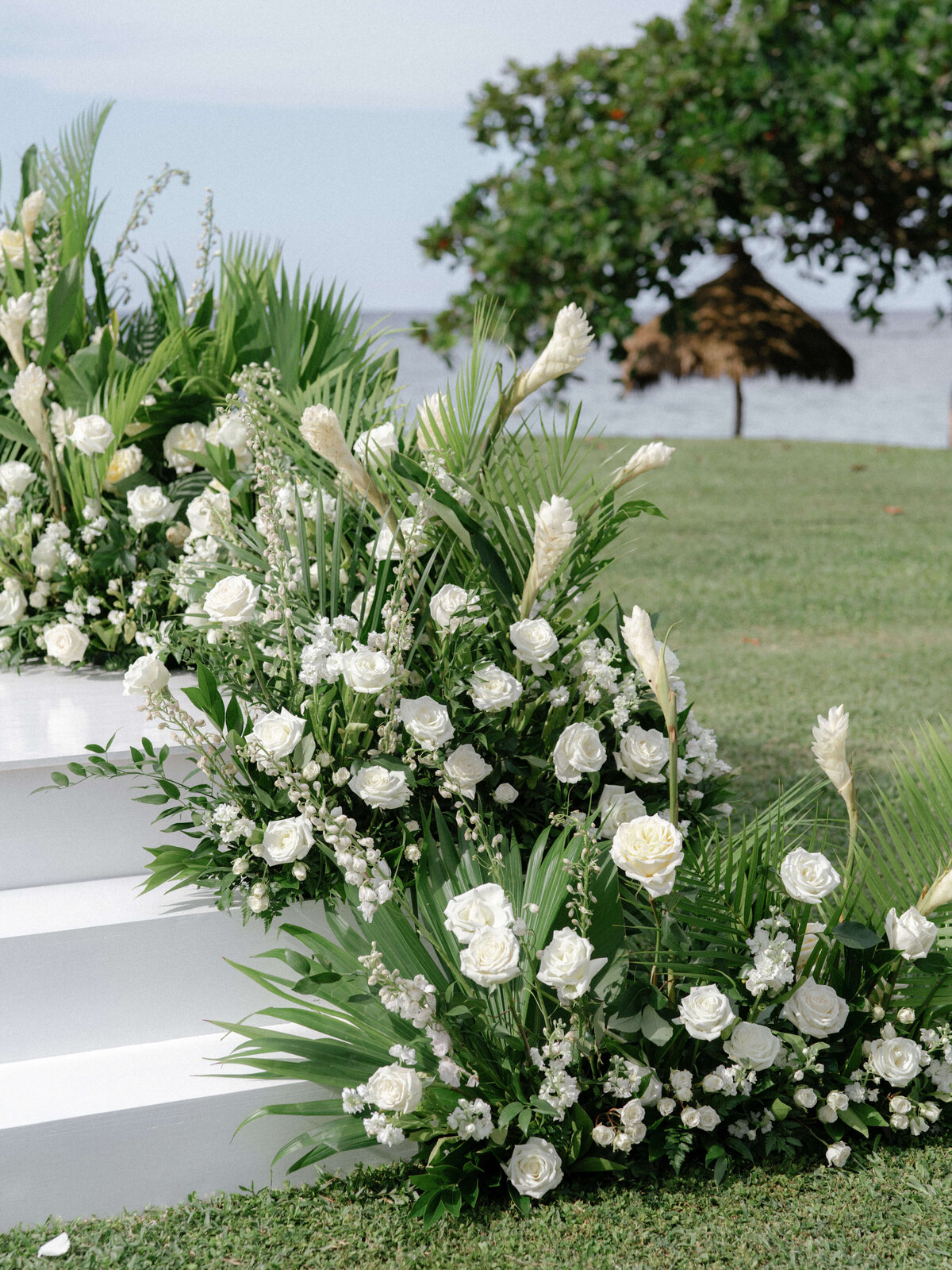rroya-jordan-springvale-floral-ceremony-gardens
