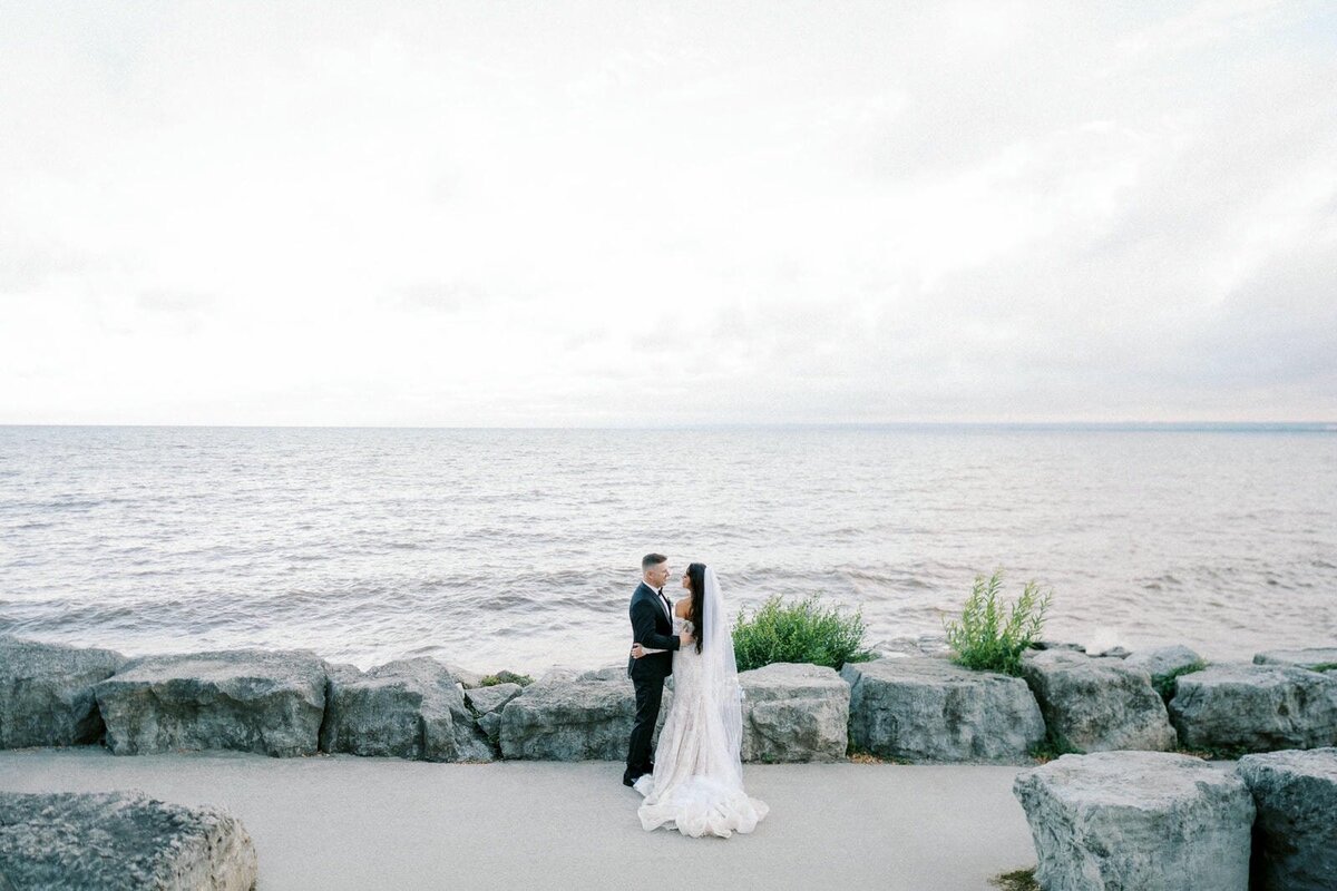 W9-Wedding-Photos-The-Pearle-Burlington-Lake-Ontario-Stephen-and-Oksana-2024-09-29-2500px-1180