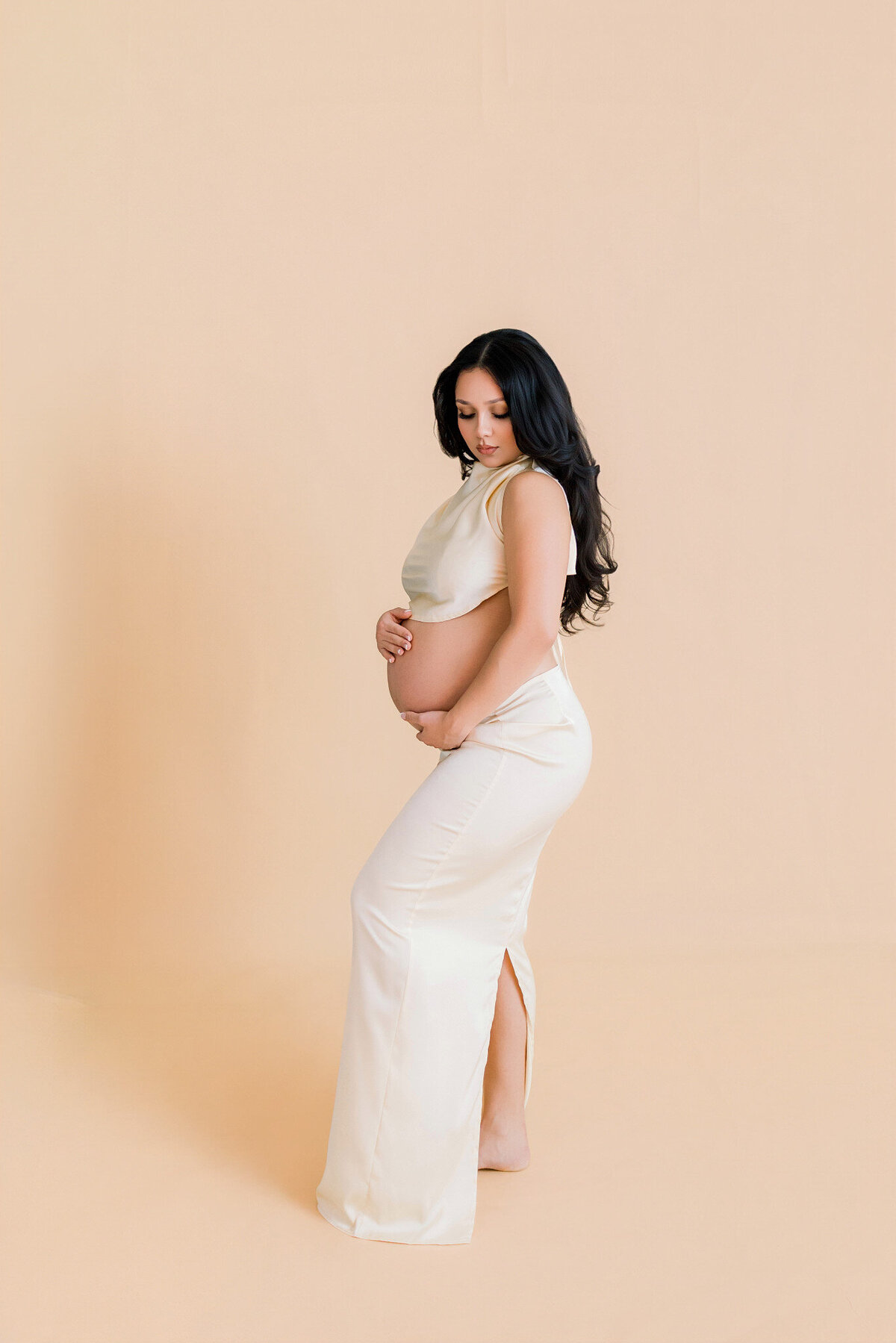 maternity-photos-indio-california-studio-brenda-nunez-photography-11_(2)