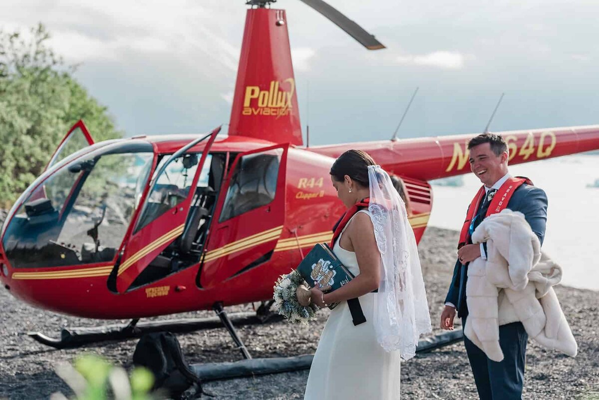 Custom-Helicopter-tour-elopements-in-seward-Soul-and-Sky-Destination-Weddings-6