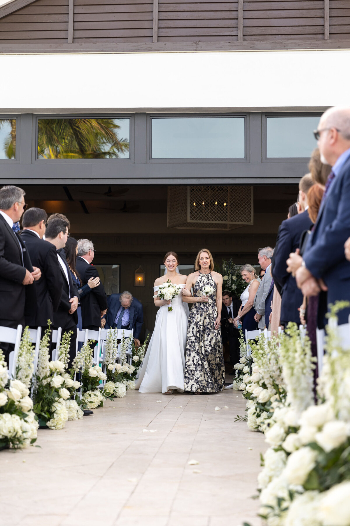 Palm Beach Jupiter Vero Beach wedding planner wedding design wedding coordination Florida wedding full service wedding planner full service wedding management South Florida wedding classic wedding design partial wedding planner destination wedding 21