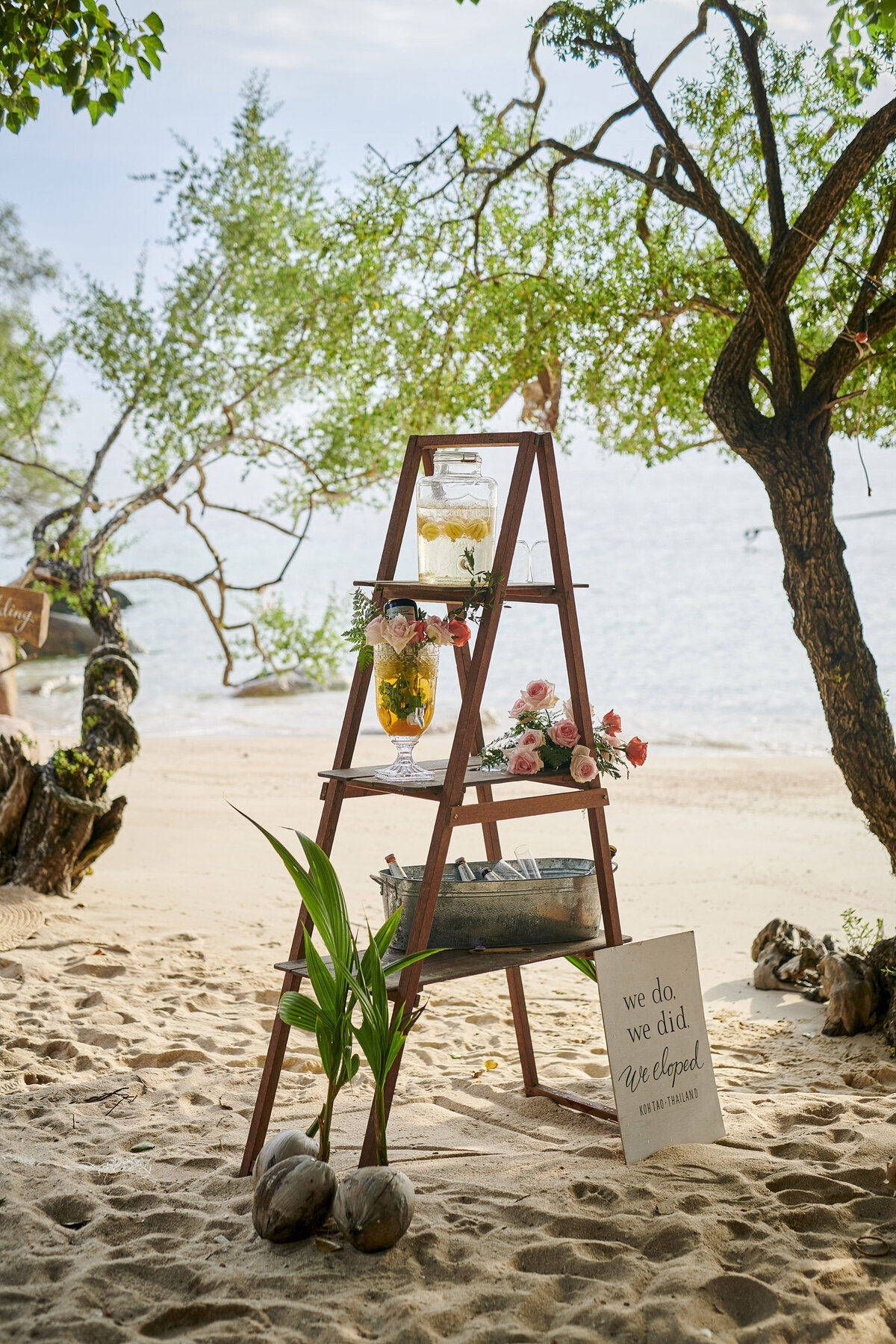 Jessica + Alex Koh Tao Thailand Beach Wedding (9)