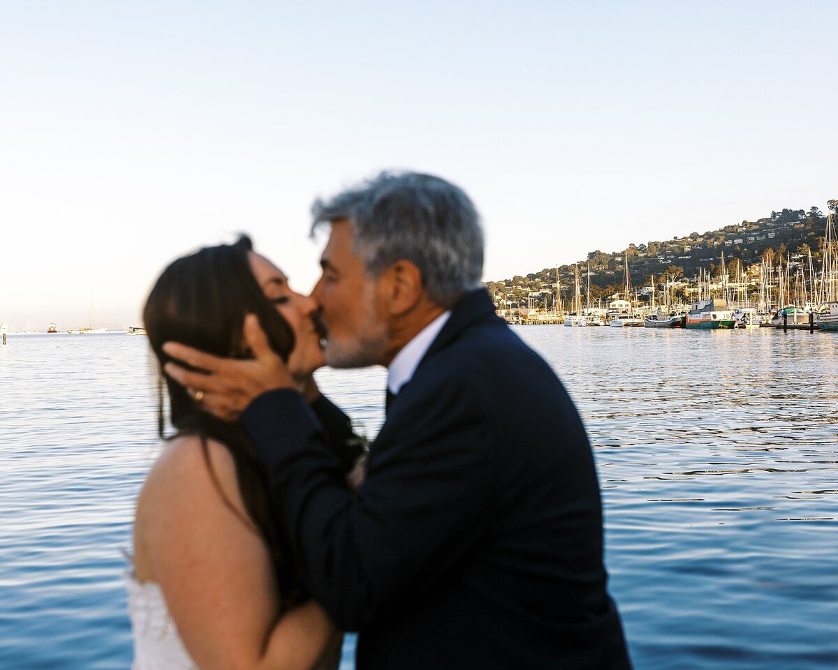 2022.05.21 Bryn and Ariel Wedding_Sausalito_Bethany Picone Photography_06 Couple Portraits-54