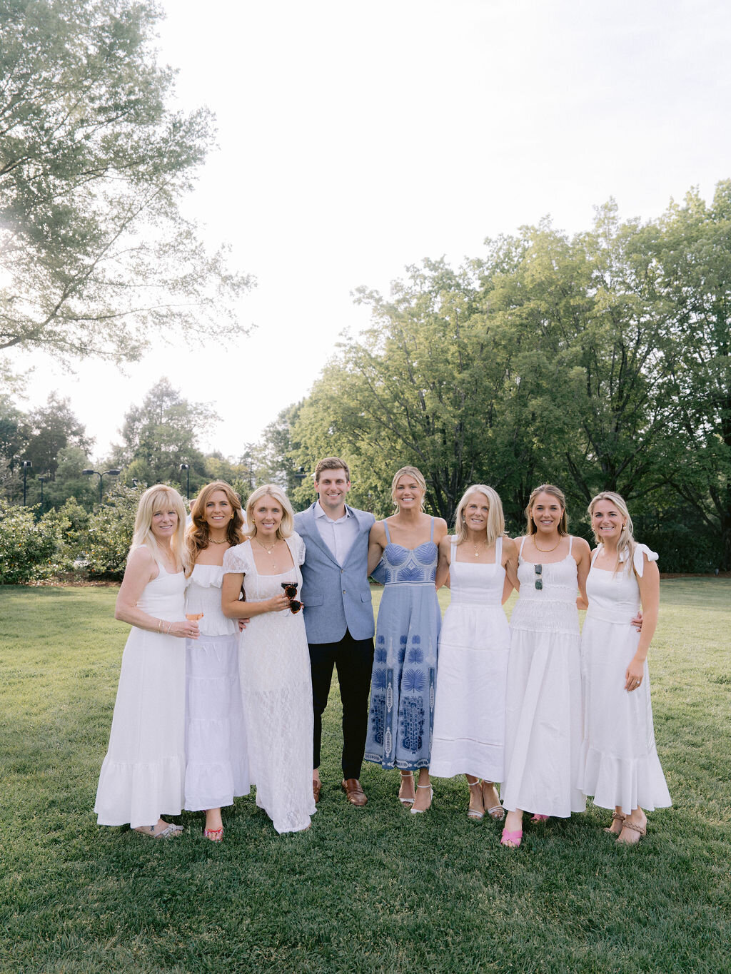 NikkiSanterre_EastCoastLuxuryWeddingPhotographer_FarmingtonWedding_Sky&RyanRehearsalPreview-13