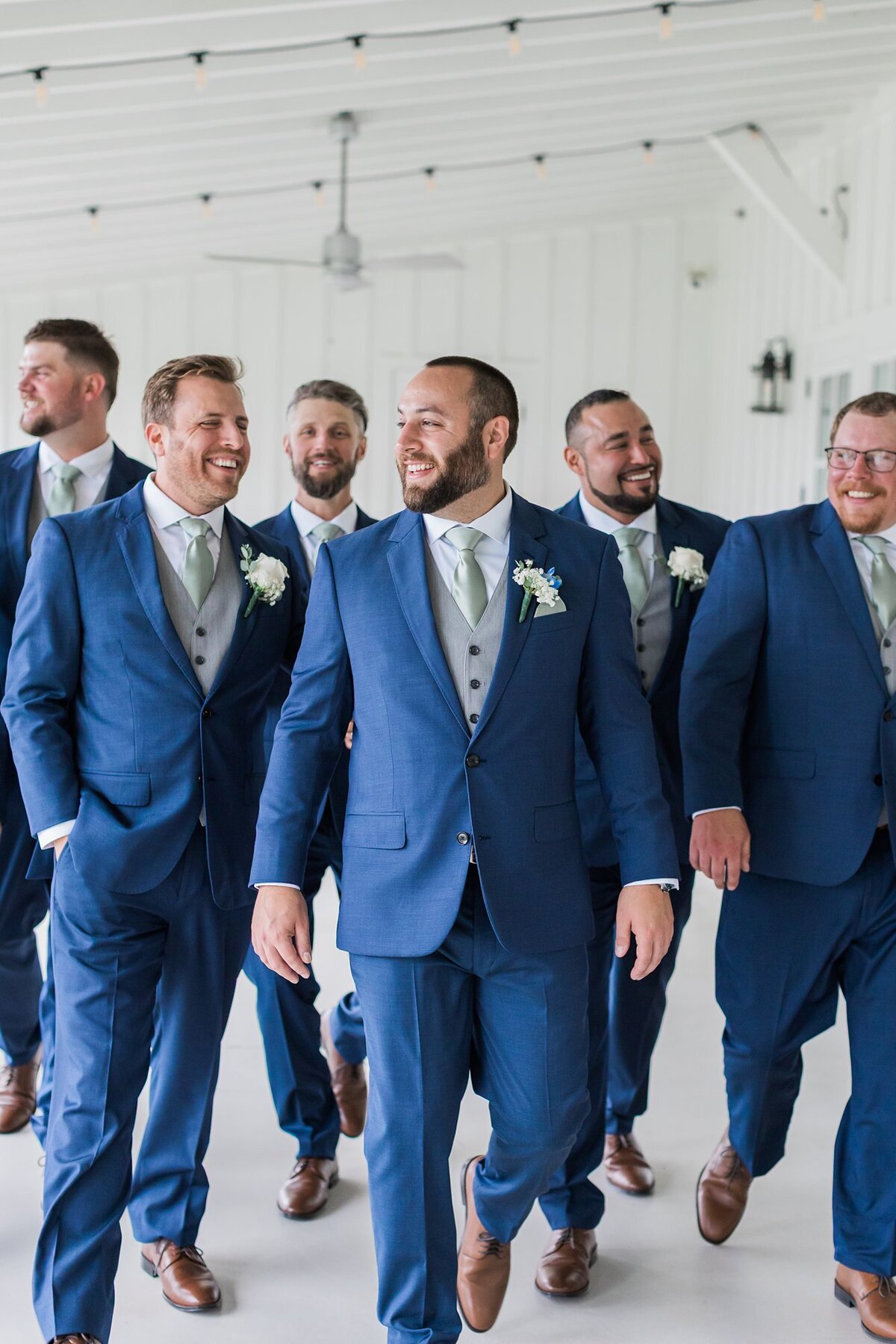 danielleandaaronsfarmhouseweddingkristinnicholephotography41