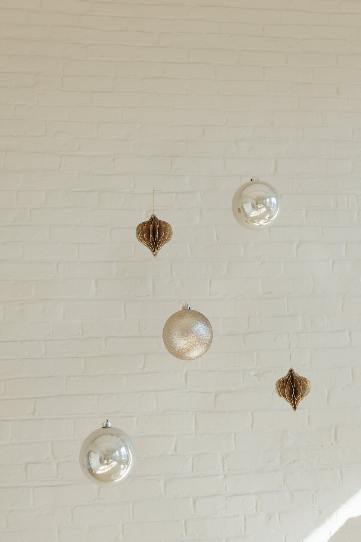 Neutral modern ornament display at The Archer Atelier