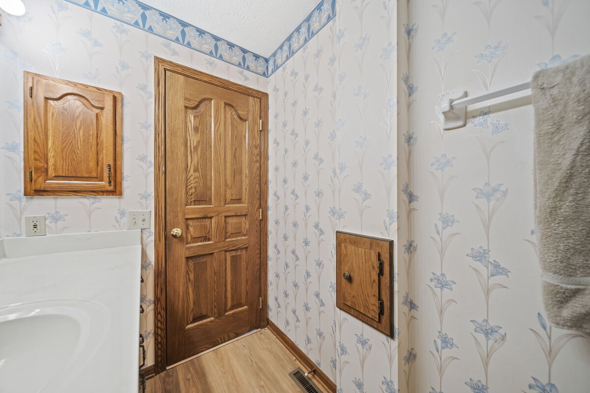 64-web-or-mls-A7405578