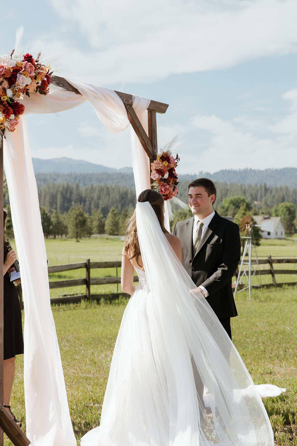 jennifer-marcilliat-idaho-wedding-photographer---98