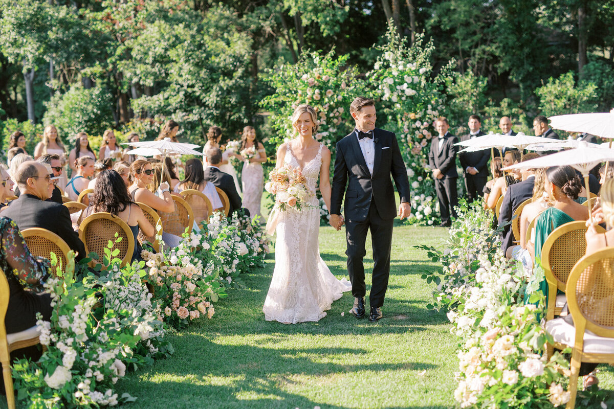 Maïlys Fortune Photography Husband Wife Wedding Weddings Photography France Switzerland Italy Timeless Dreamy Imagery Bilingual French English Destination Weddings Destination Wedding Provence French Riviera Paris Lake Como Tuscany71