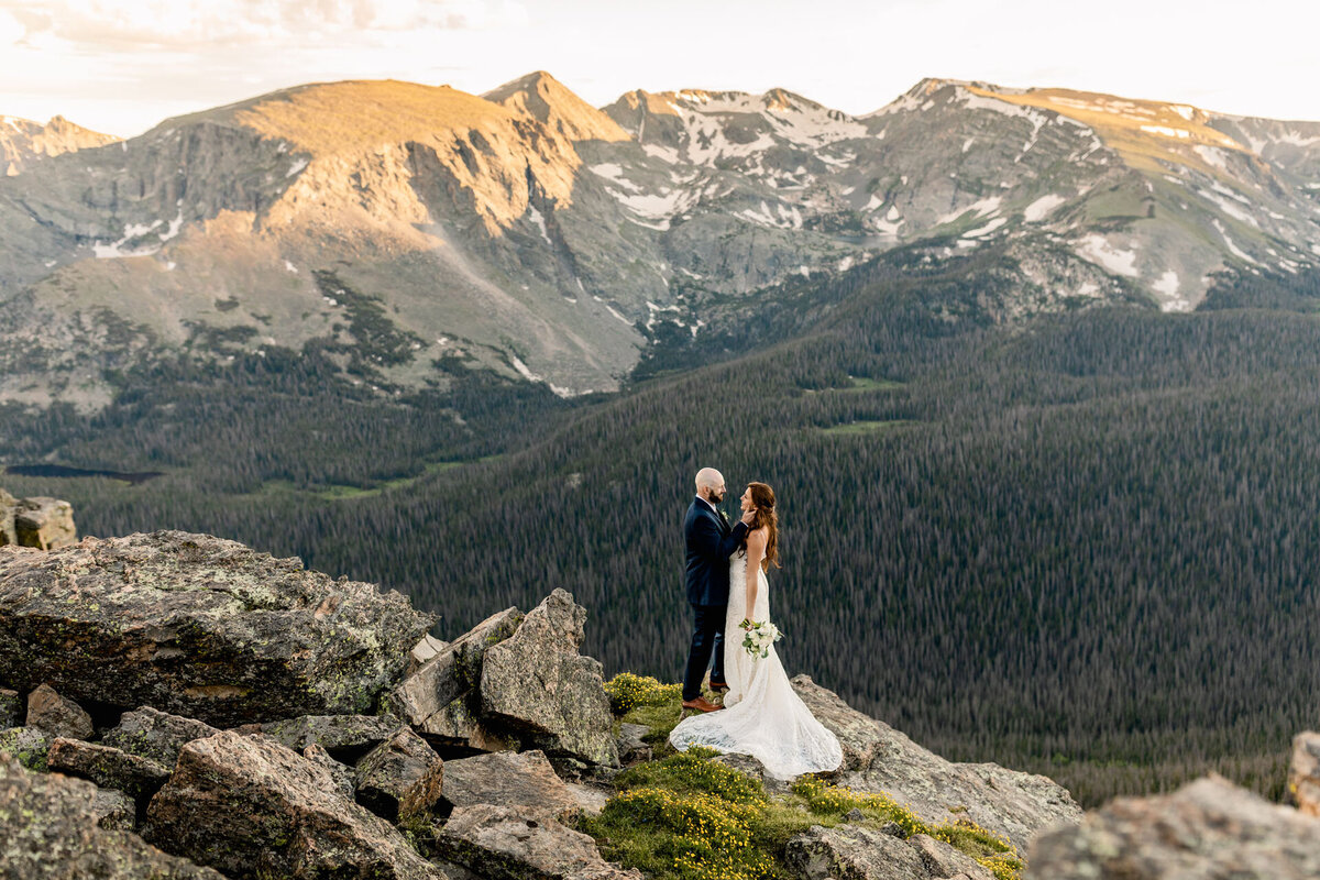 Colorado Elopement Photographer