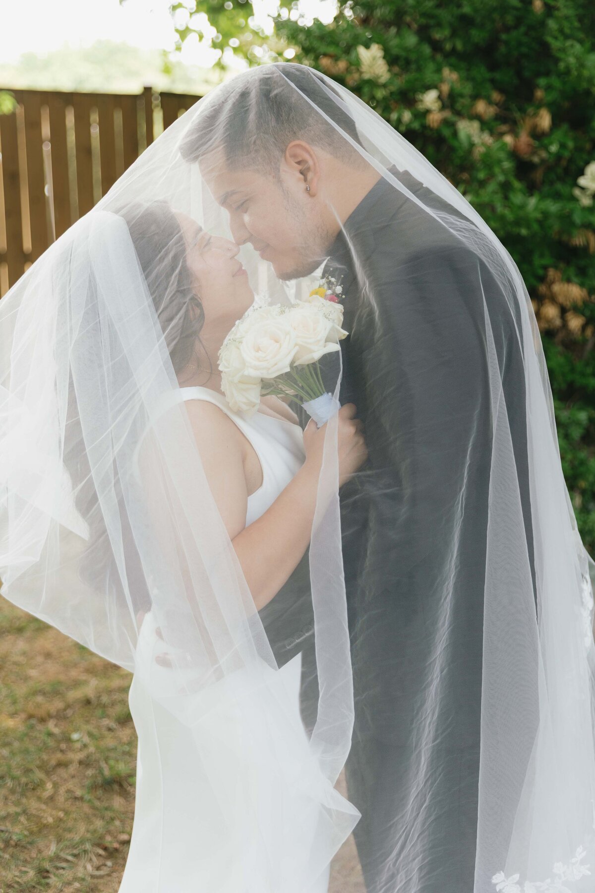 Chloe Parker Photography Heartfelt Wedding Photographer in Virginia — Wedding Photos 99
