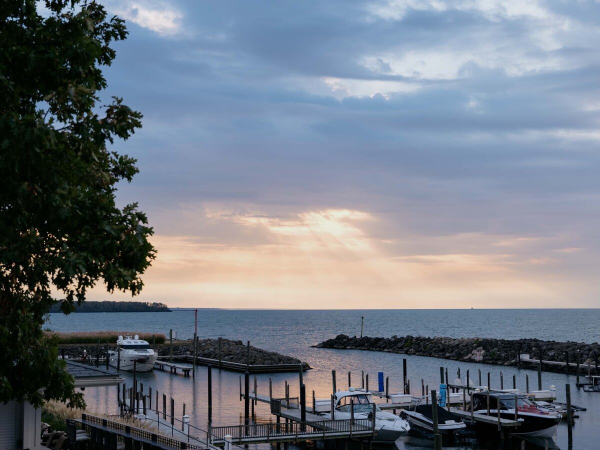 Lakefront views from Shoreby Club wedding