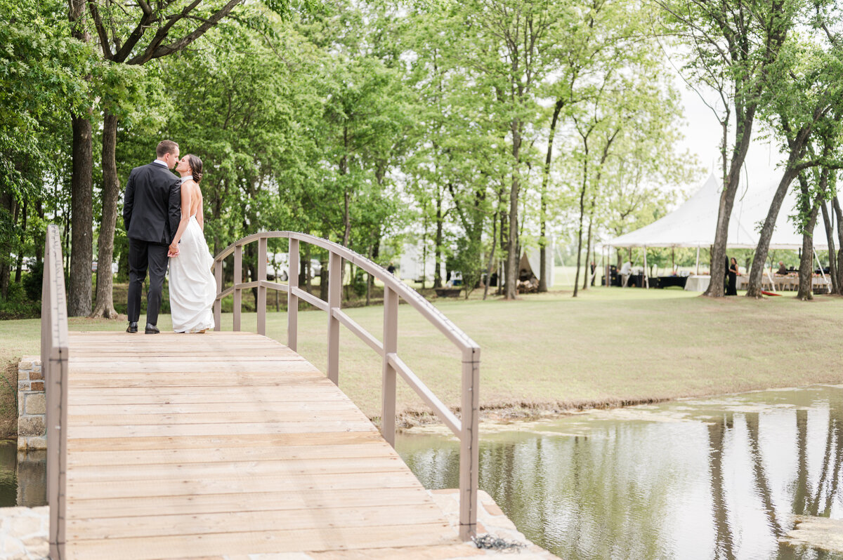 Hughes-Wedding-Reception-Husband-Wife-Tulsa-OK-Michelle-Buscemi-Photography-41