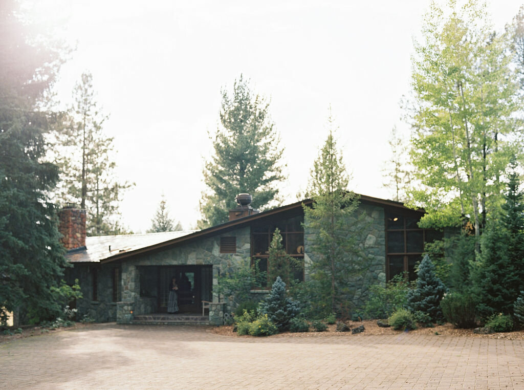 house-on-metolius-main-house