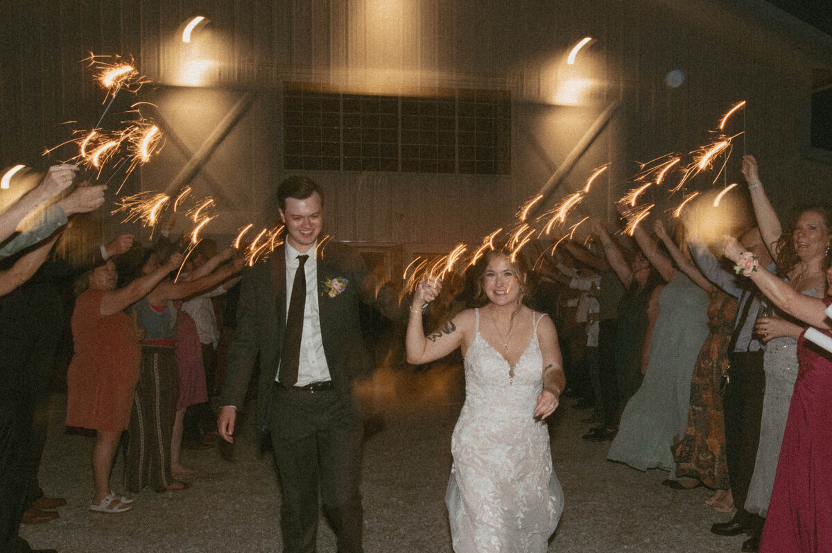 Wedding_Cincinnati_Ohio_Taft Musuem_May2024_Claire_Keathley_Photography-167 3