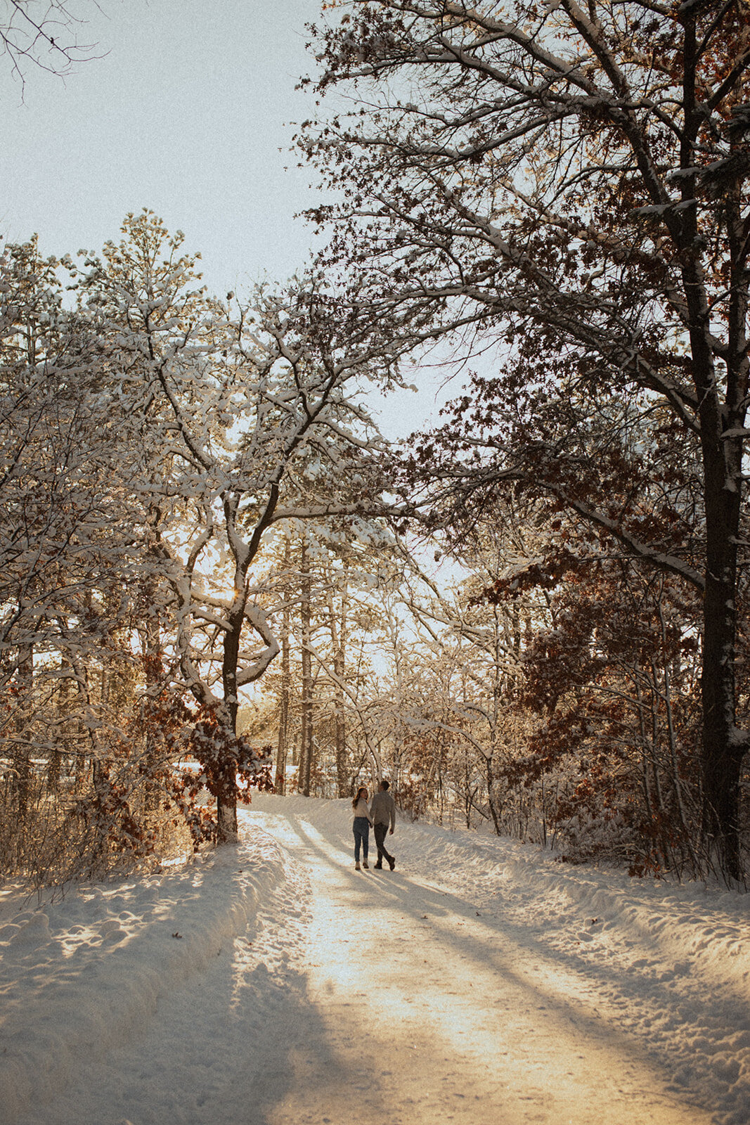 Minnesota-romantic-winter-engagement-session79