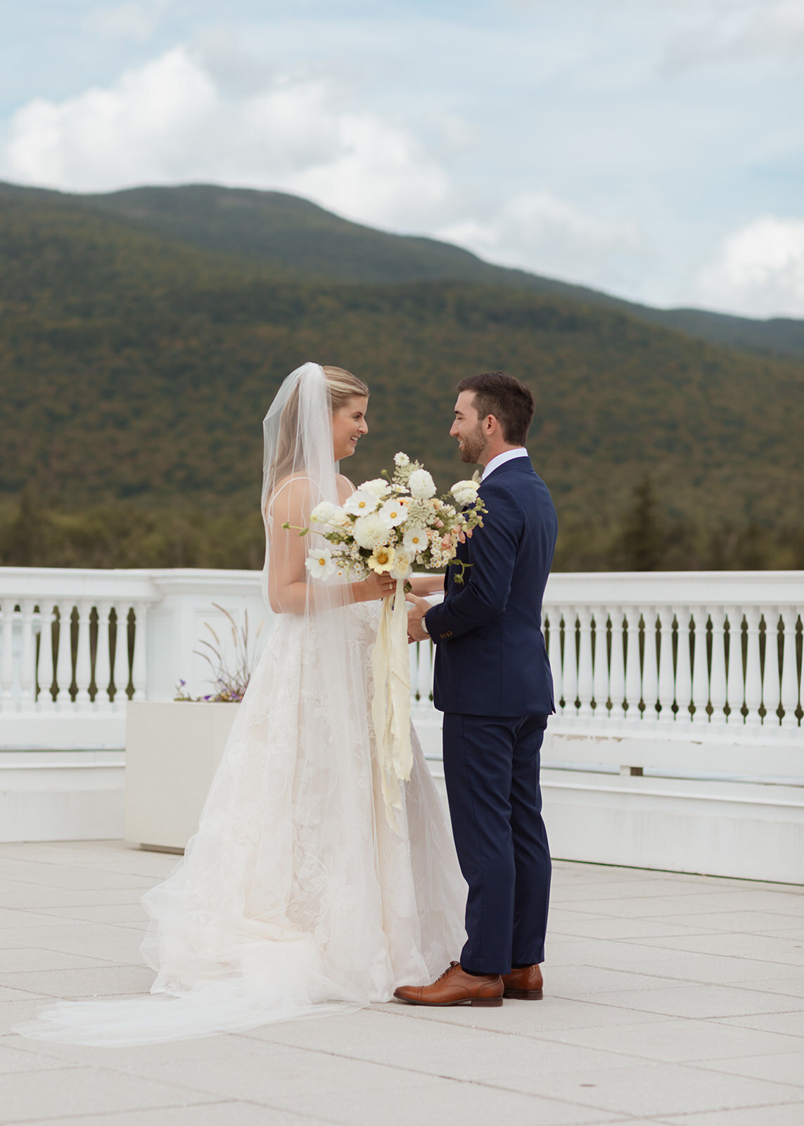 Sarah Jake - Bretton Woods Wedding Preview - Kelly Stevens Photo-5_websize