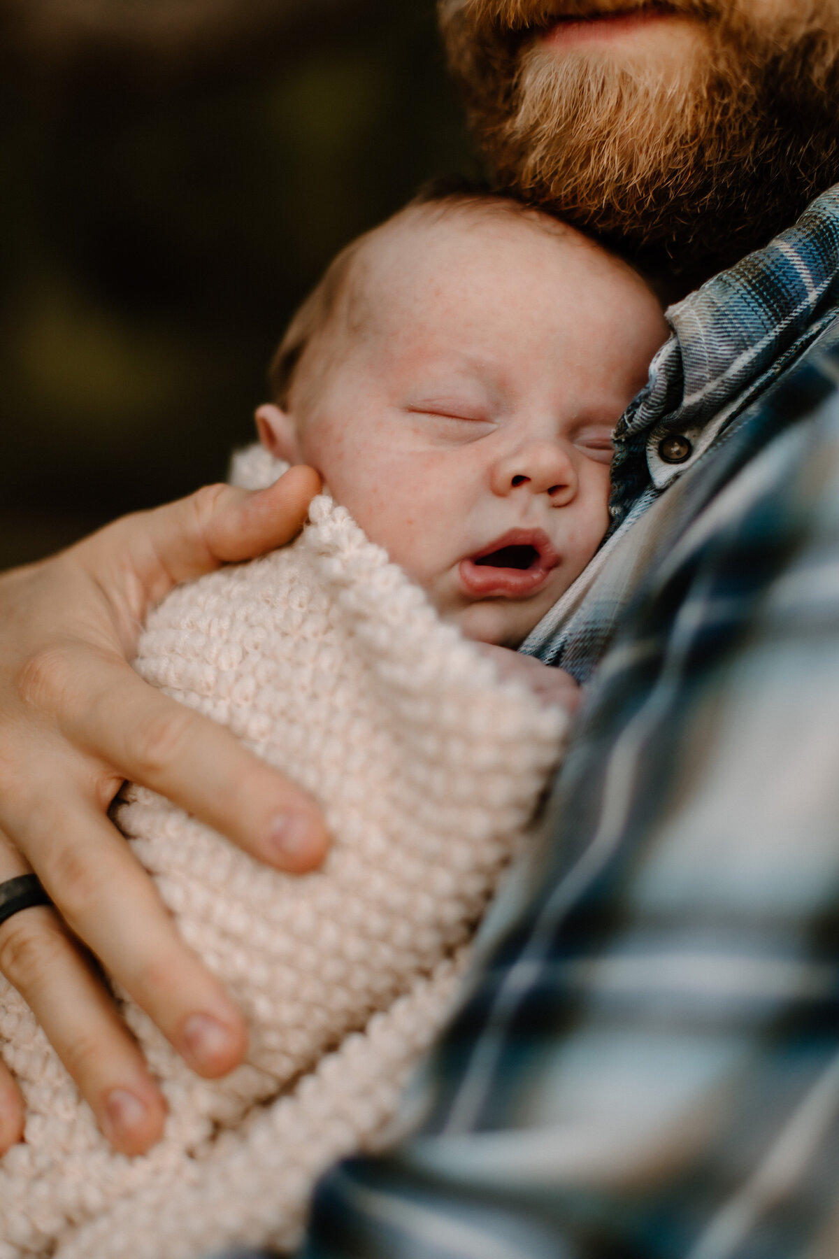 San-Diego-outdoor-lifestyle-newborn-session-5