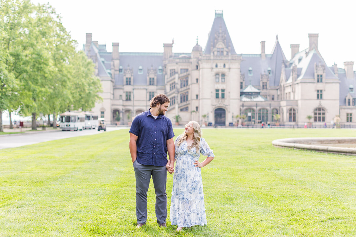 Shelby & Tristain Sneaks - Biltmore Engagement - Tracy Waldrop Photography-2